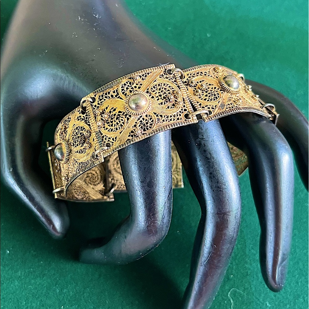 VINTAGE FILIGREE ART DECO VICTORIAN GOLD & SILVER TONE BRACELET